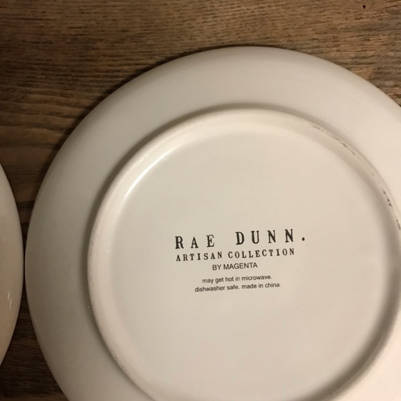 Set of four Rae Dunn Easter plates - Picture 2 of 6